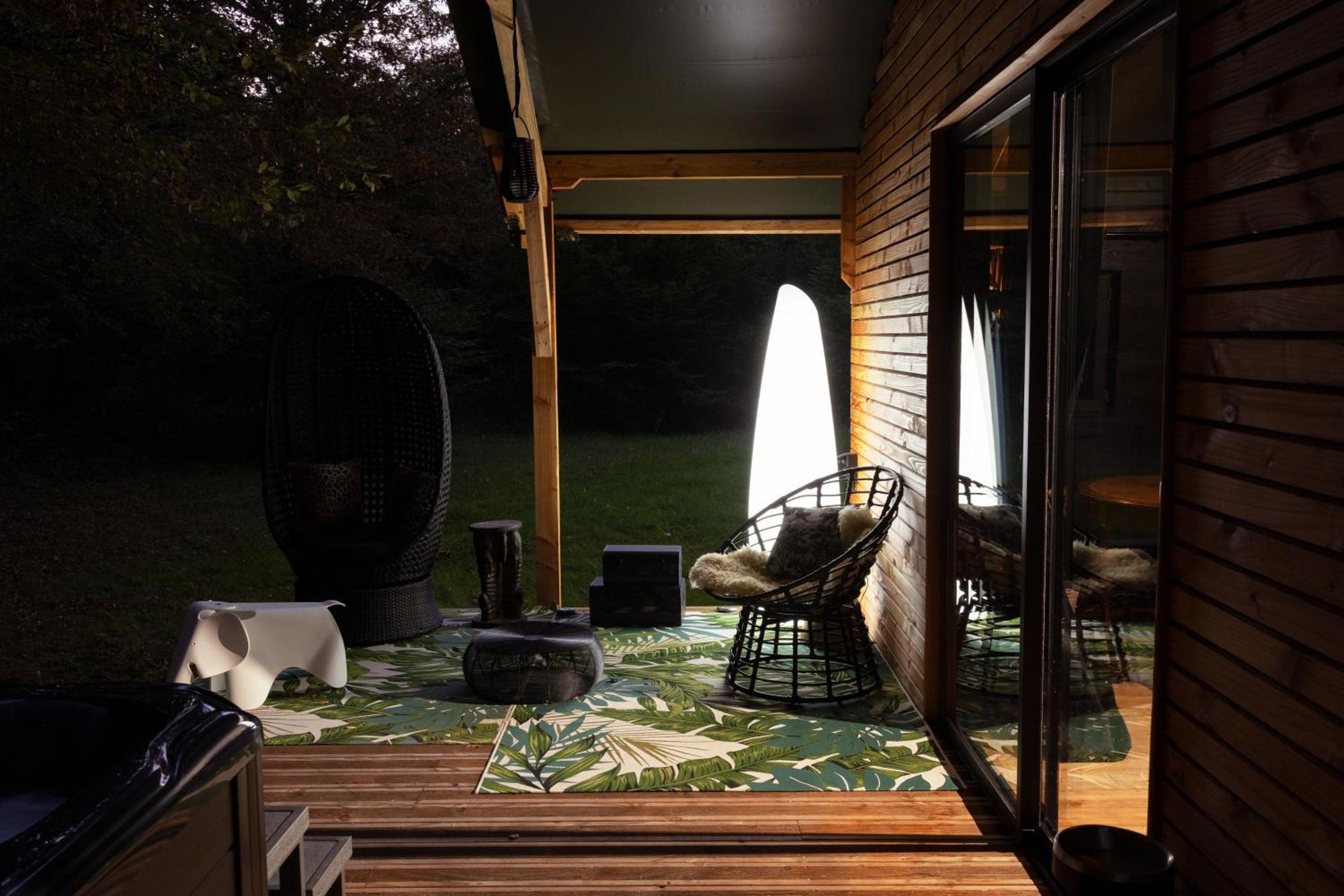 L Ost In Sensations -Hebergements Insolites Et Suites De Luxe Spa Sauna Piscine Foret Marcenais Esterno foto